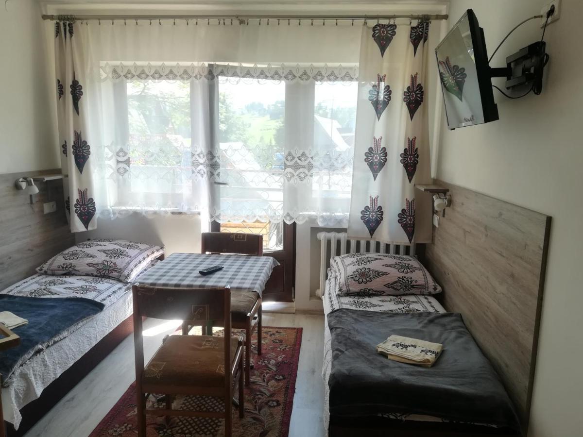 Pokoje Goscinne U Babuni Буковина Татжанска Екстериор снимка